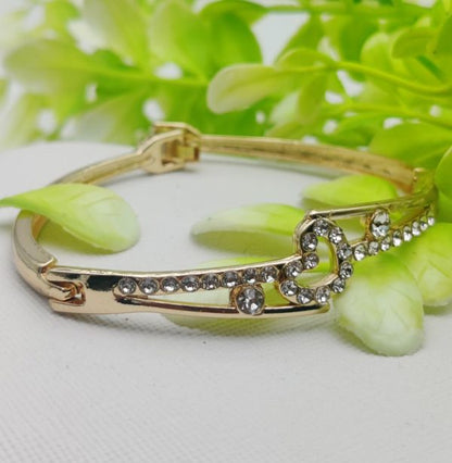 Imported Adjustable Heart-link Crystal Bracelet – Elegant Sparkle Redefined | Best Quality Artificial Bracelet For Girls & Women | Bracelet For Every Occasion | Elegant Design